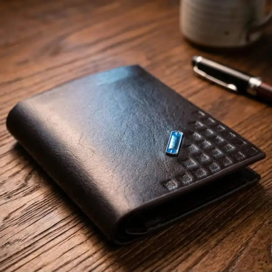 Men's slim embossed grid bifold wallet with card slots and cash compartment